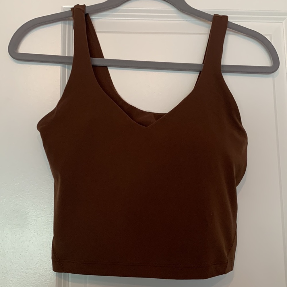 Lululemon workout top in great condition!✨